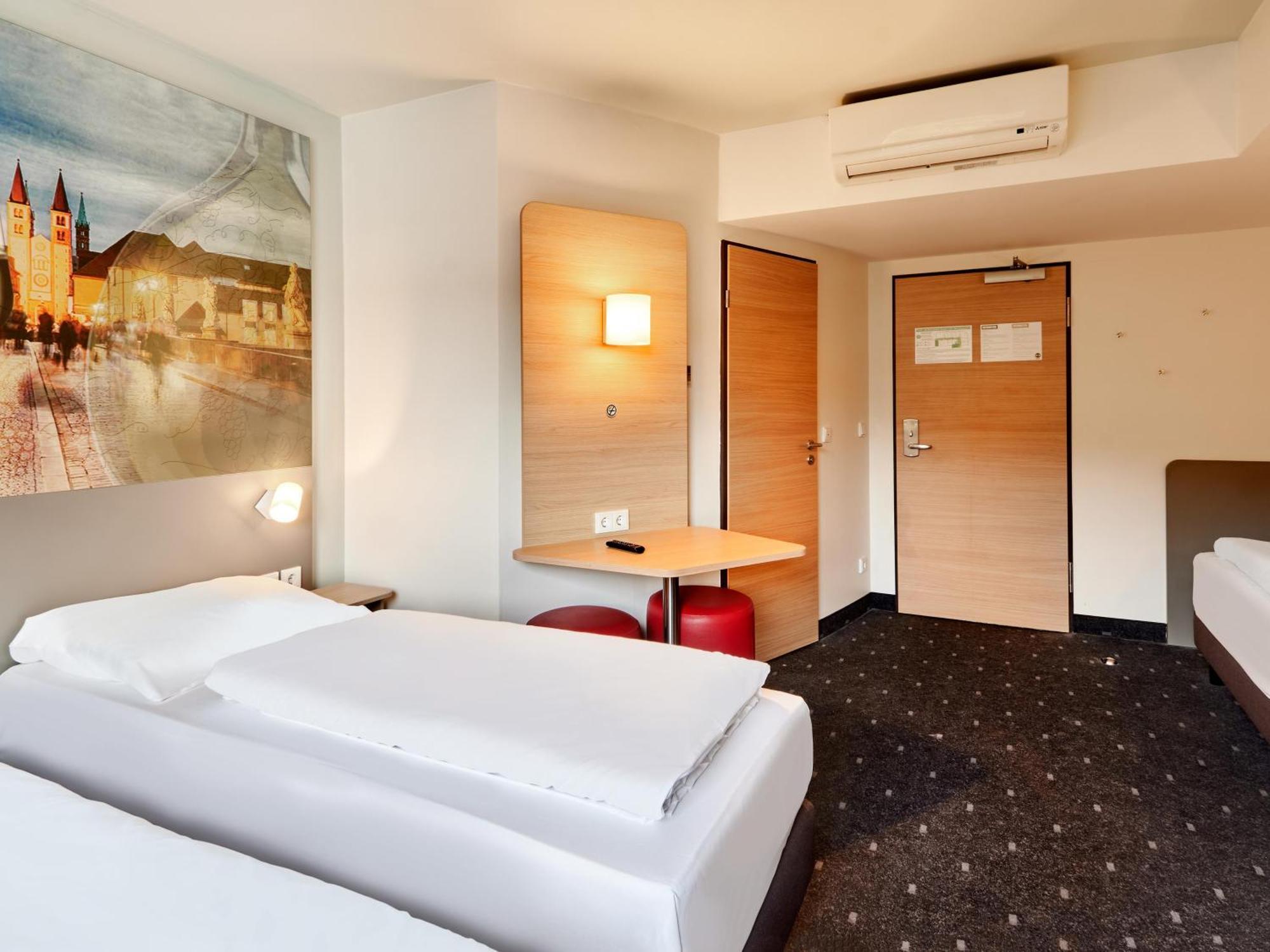 B&B Hotel Wuerzburg-City ภายนอก รูปภาพ