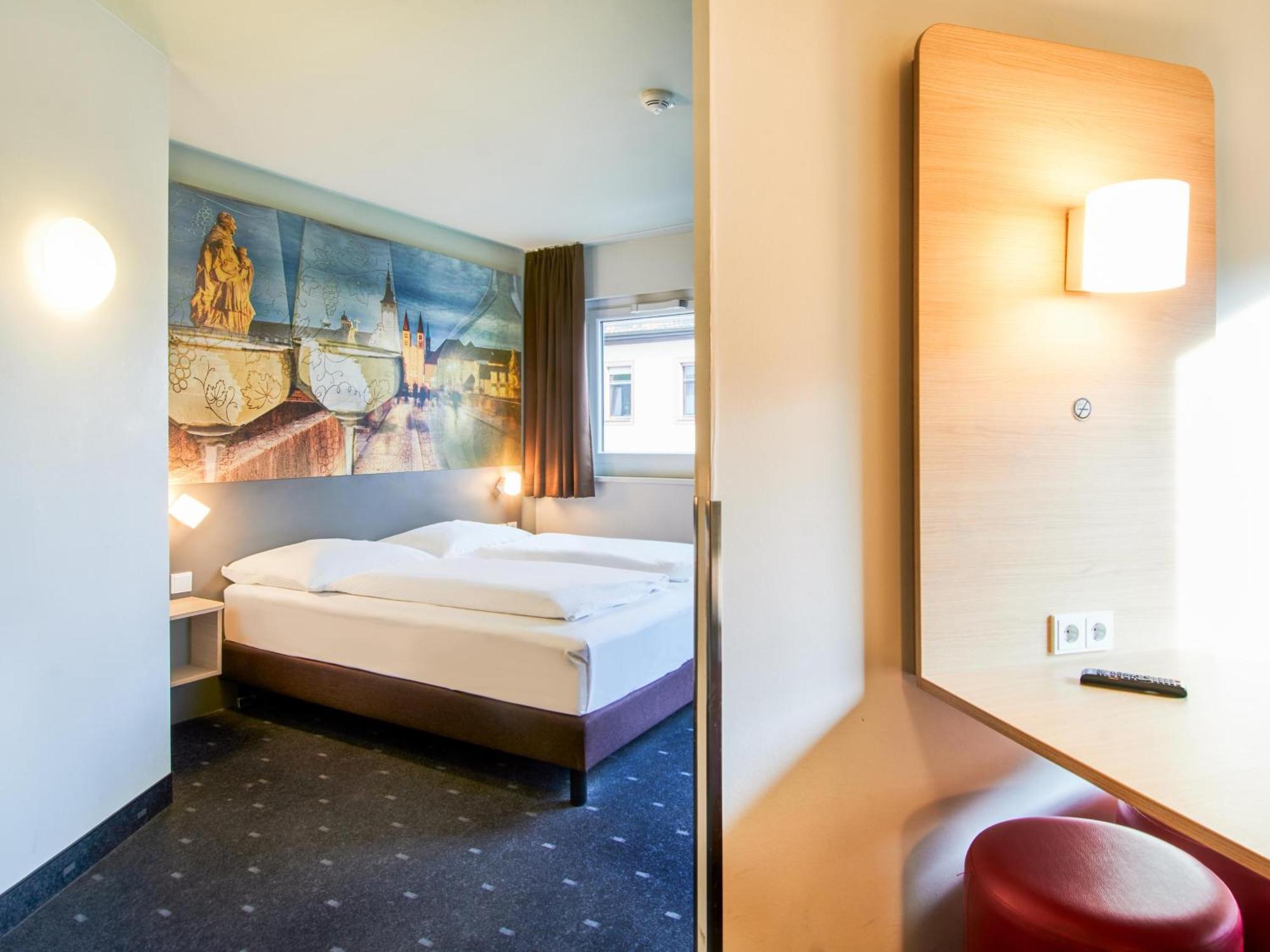 B&B Hotel Wuerzburg-City ภายนอก รูปภาพ