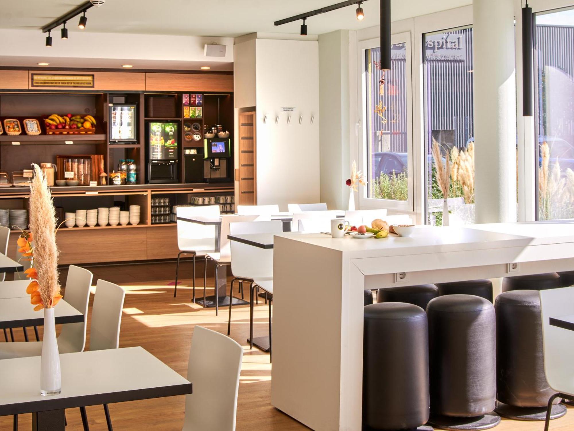 B&B Hotel Wuerzburg-City ภายนอก รูปภาพ