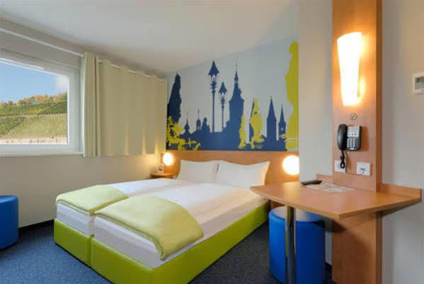 B&B Hotel Wuerzburg-City ภายนอก รูปภาพ